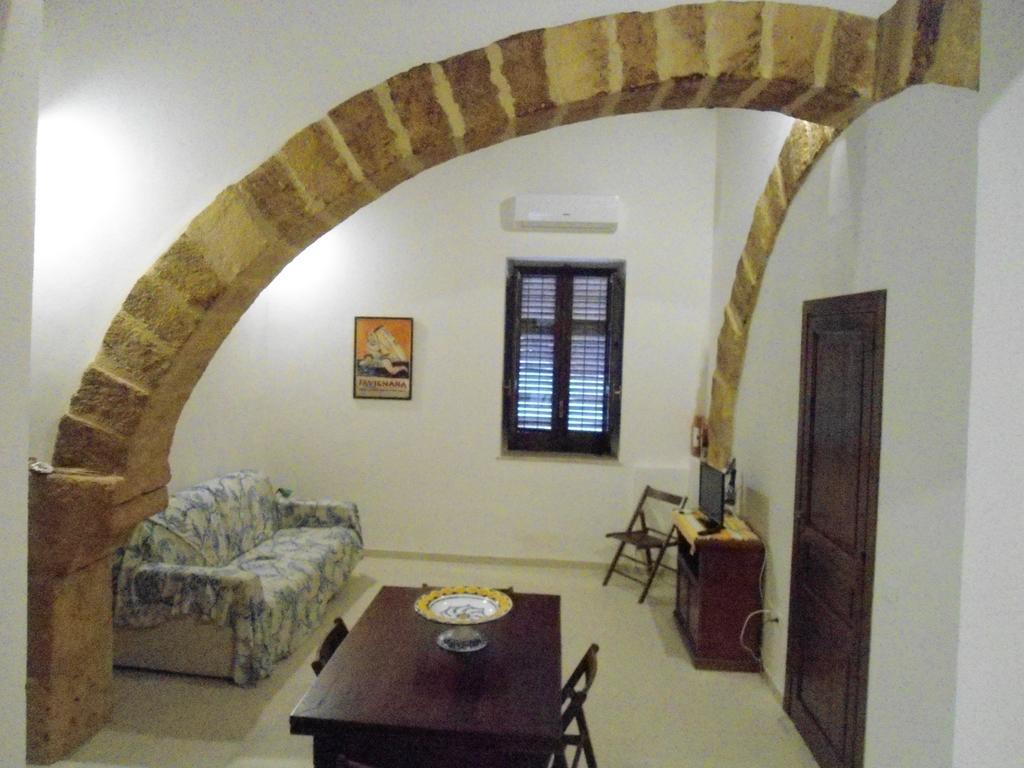 Residence Marsala Antica Camera foto