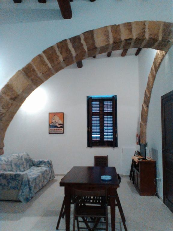 Residence Marsala Antica Camera foto